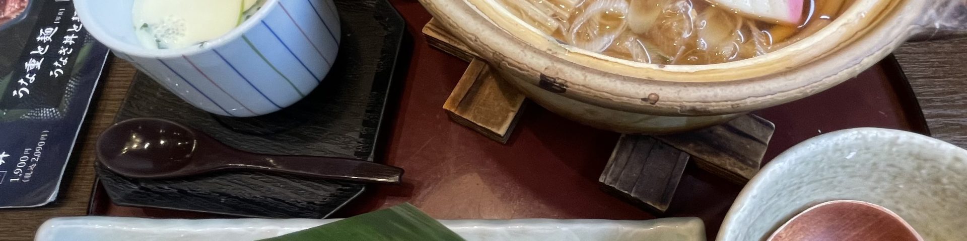 和食麺処サガミ、鍋焼きうどんと寿司セット